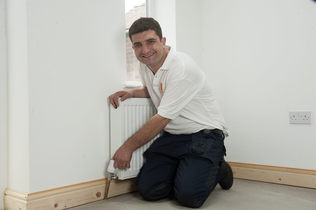 ¿Puedes tapar un radiador con un mueble, un sofá o una cortina larga?